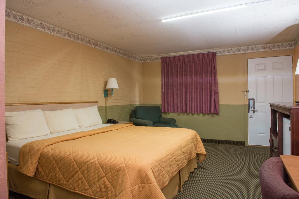 Budget Inn - Paintsville Стая снимка